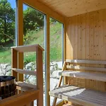 Semesterbostad Refuge Mil100 Chalet-spa Luxe 5 *