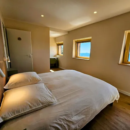 Holiday home Refuge Mil100 Chalet-spa Luxe 5