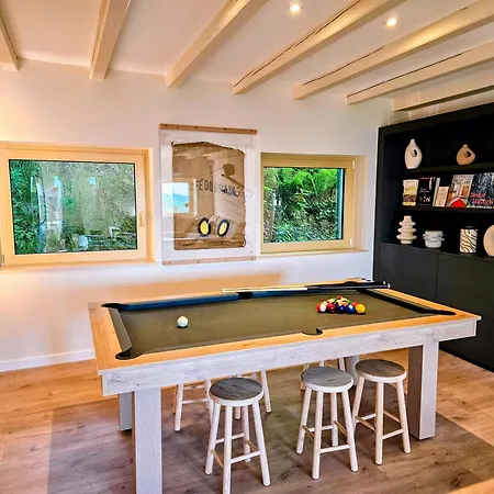 Refuge Mil100 Chalet-spa Luxe 5 *
