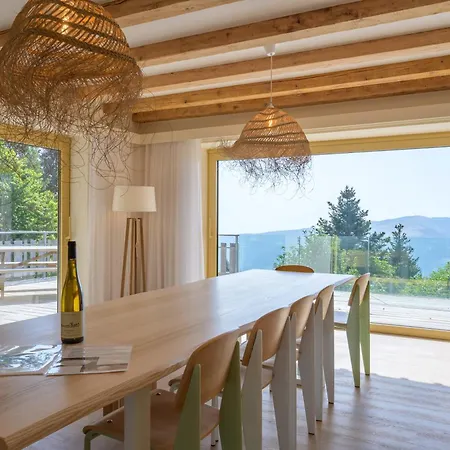 Refuge Mil100 Chalet-spa Luxe 5 *