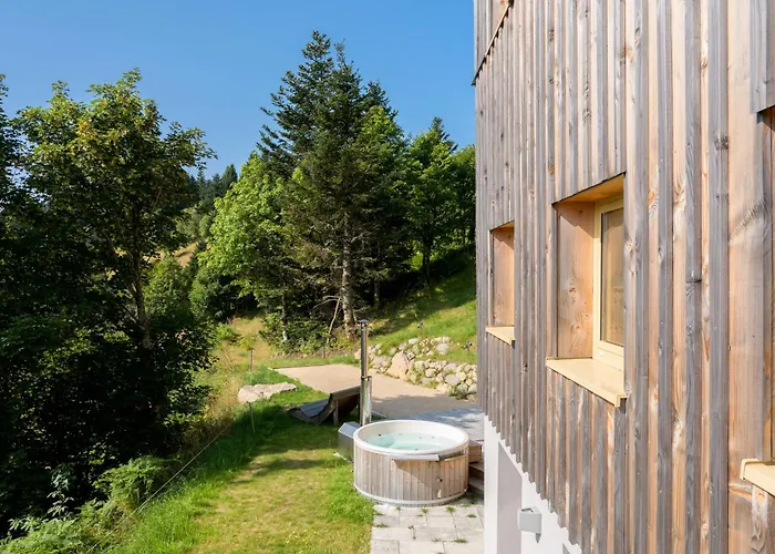 Refuge Mil100 Chalet-spa Luxe 5 *